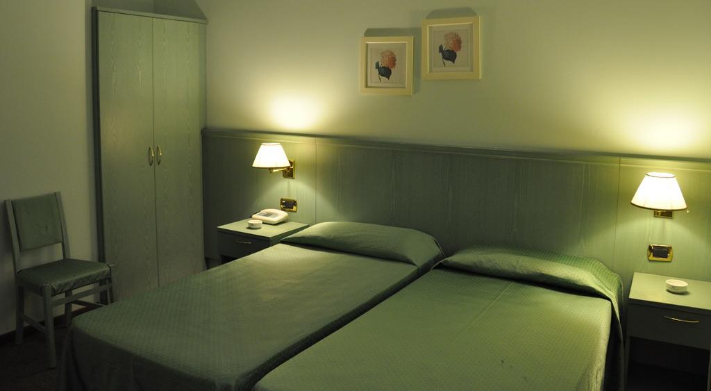 Albergo Della Corona Binasco Luaran gambar