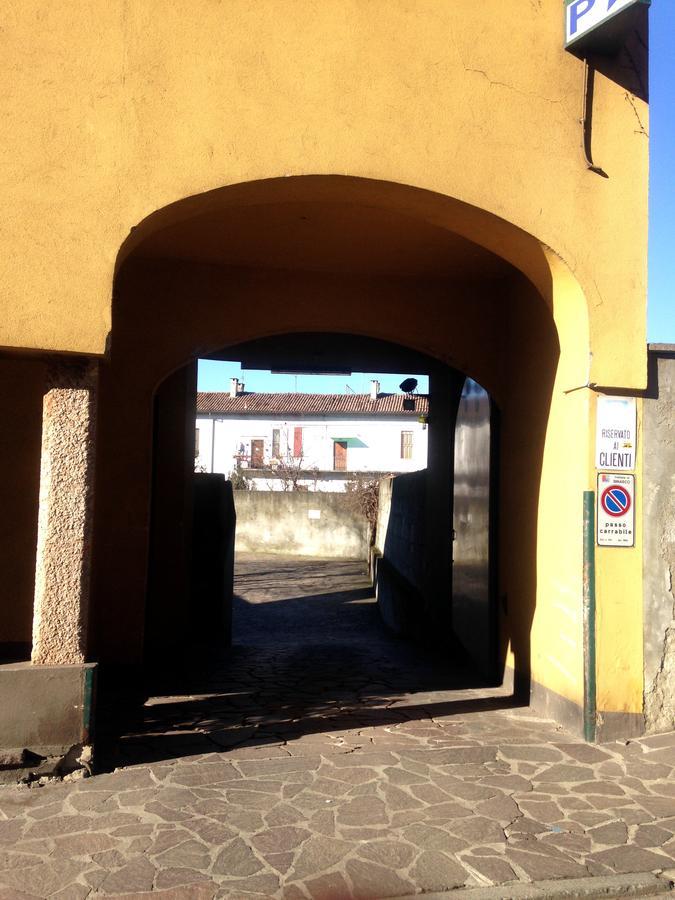 Albergo Della Corona Binasco Luaran gambar