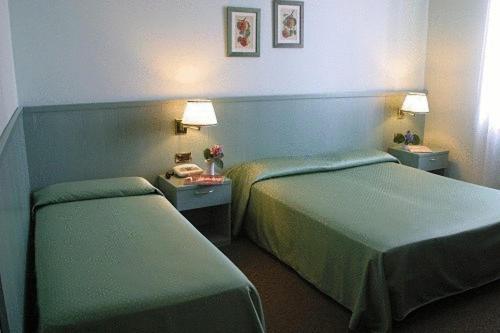 Albergo Della Corona Binasco Luaran gambar